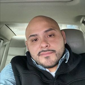 Meet your Posher, Luis